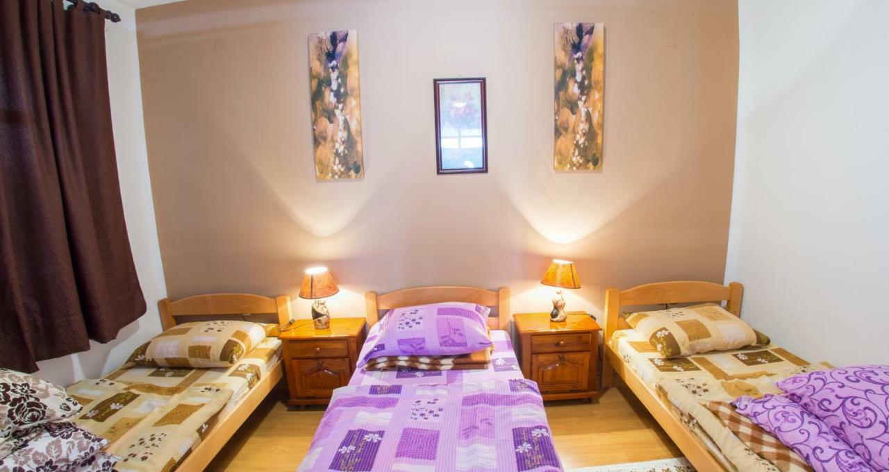 מוסטר Apartment Elegant מראה חיצוני תמונה